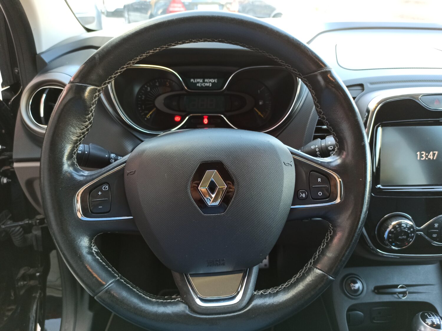 Renault Captur ELYSEE - Image 70