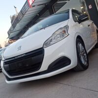 Peugeot 208 - Image 4
