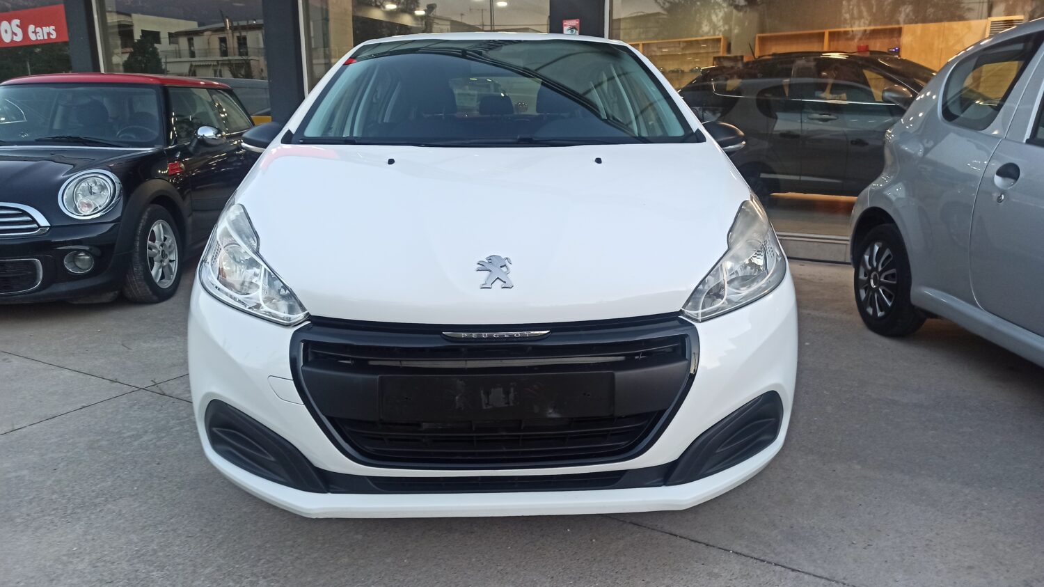 Peugeot 208 - Image 11