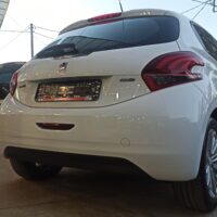 Peugeot 208 - Image 18