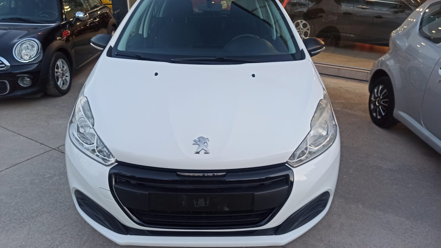 Peugeot 208 - Image 15