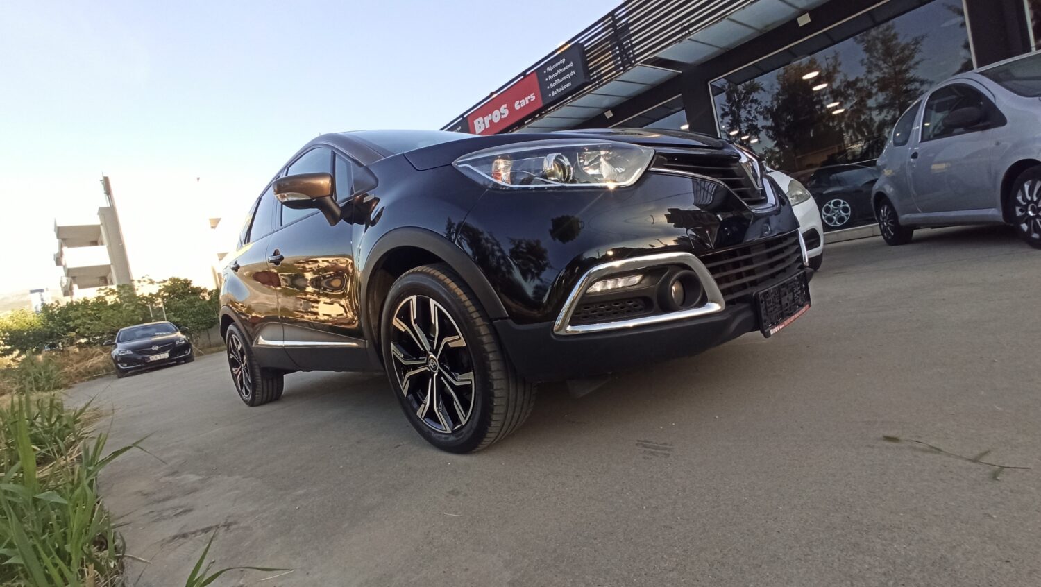 Renault Captur ELYSEE - Image 9