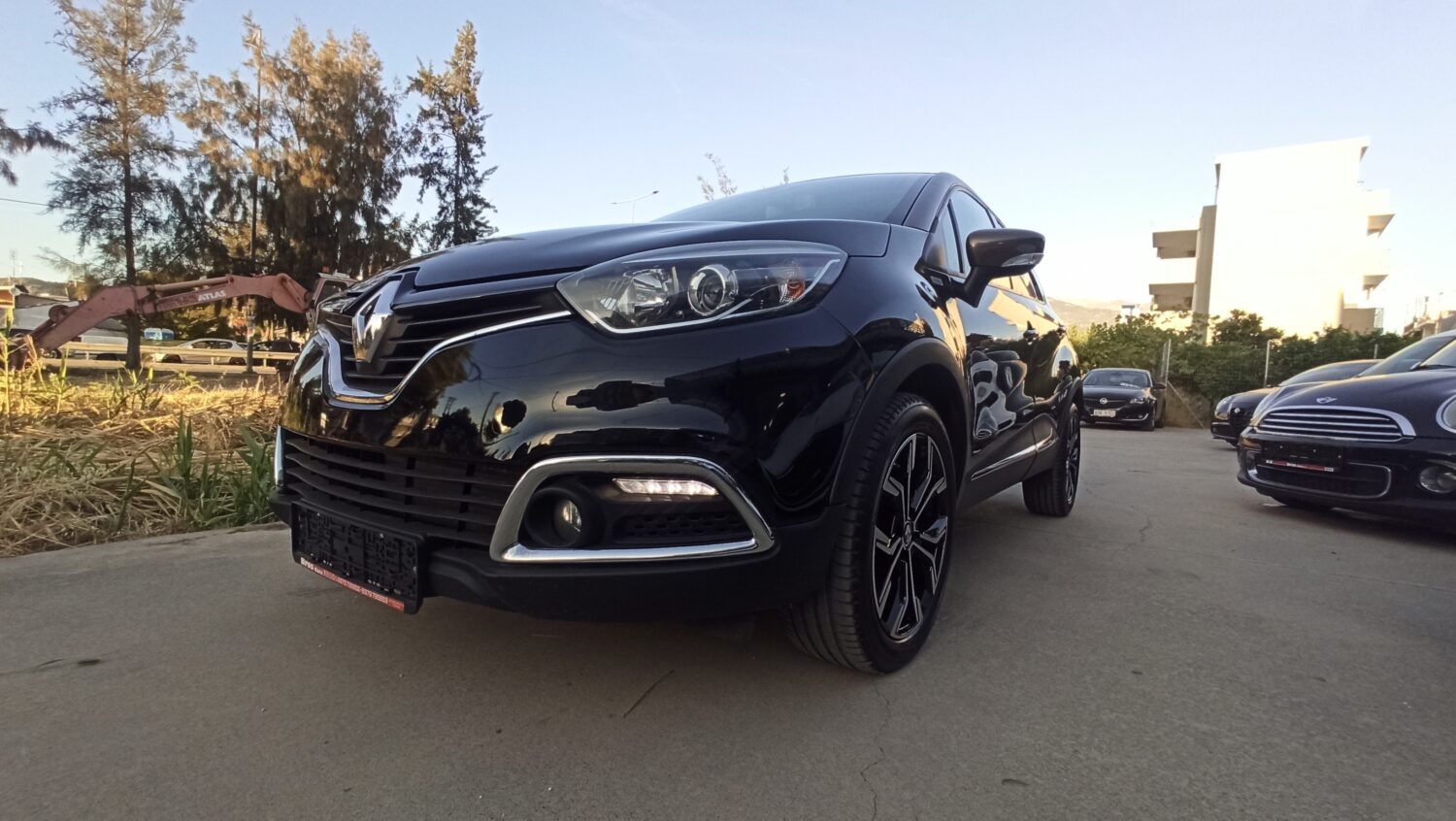 Renault Captur ELYSEE - Image 23