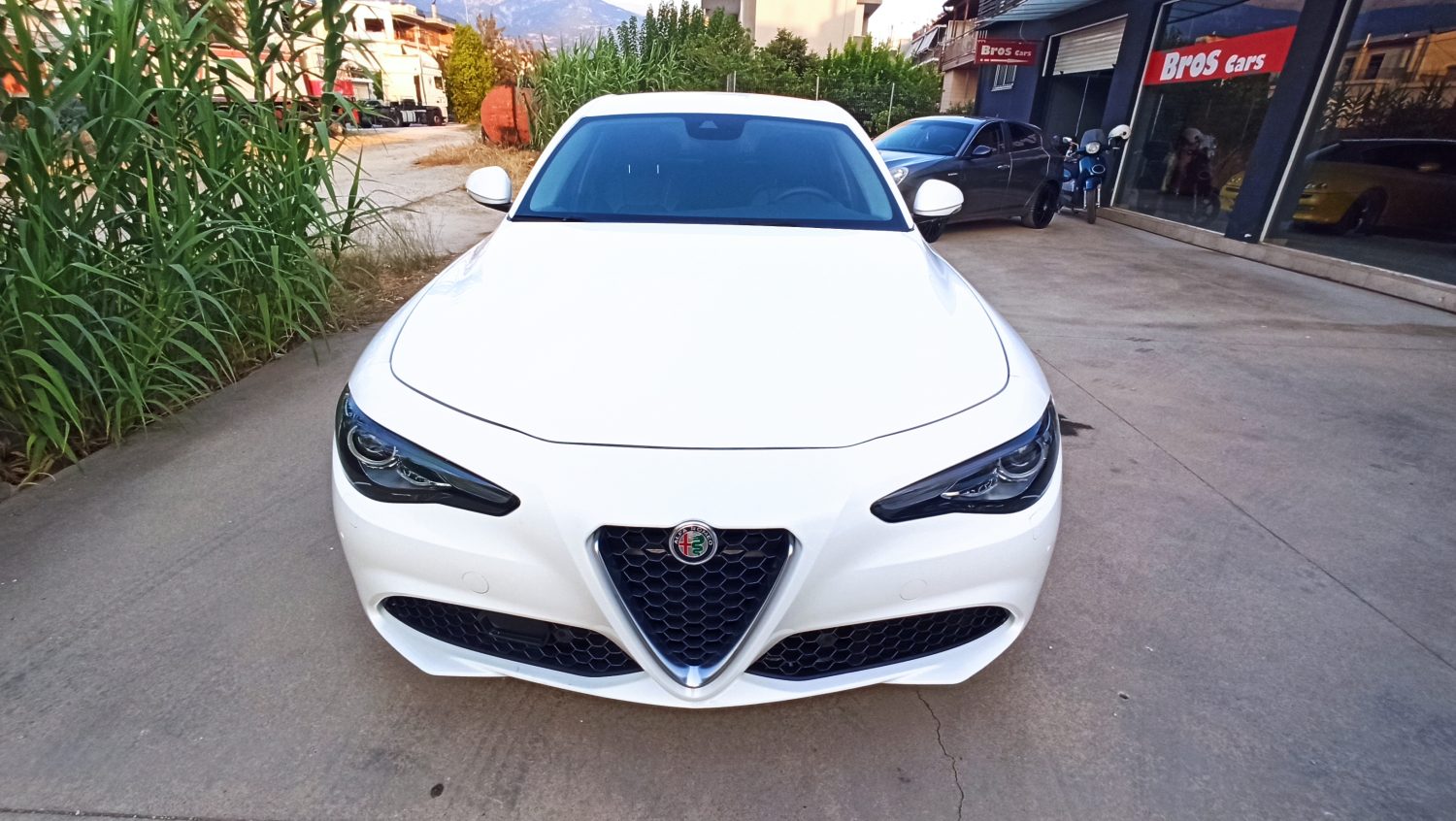 Alfa Romeo Giulia - Image 18