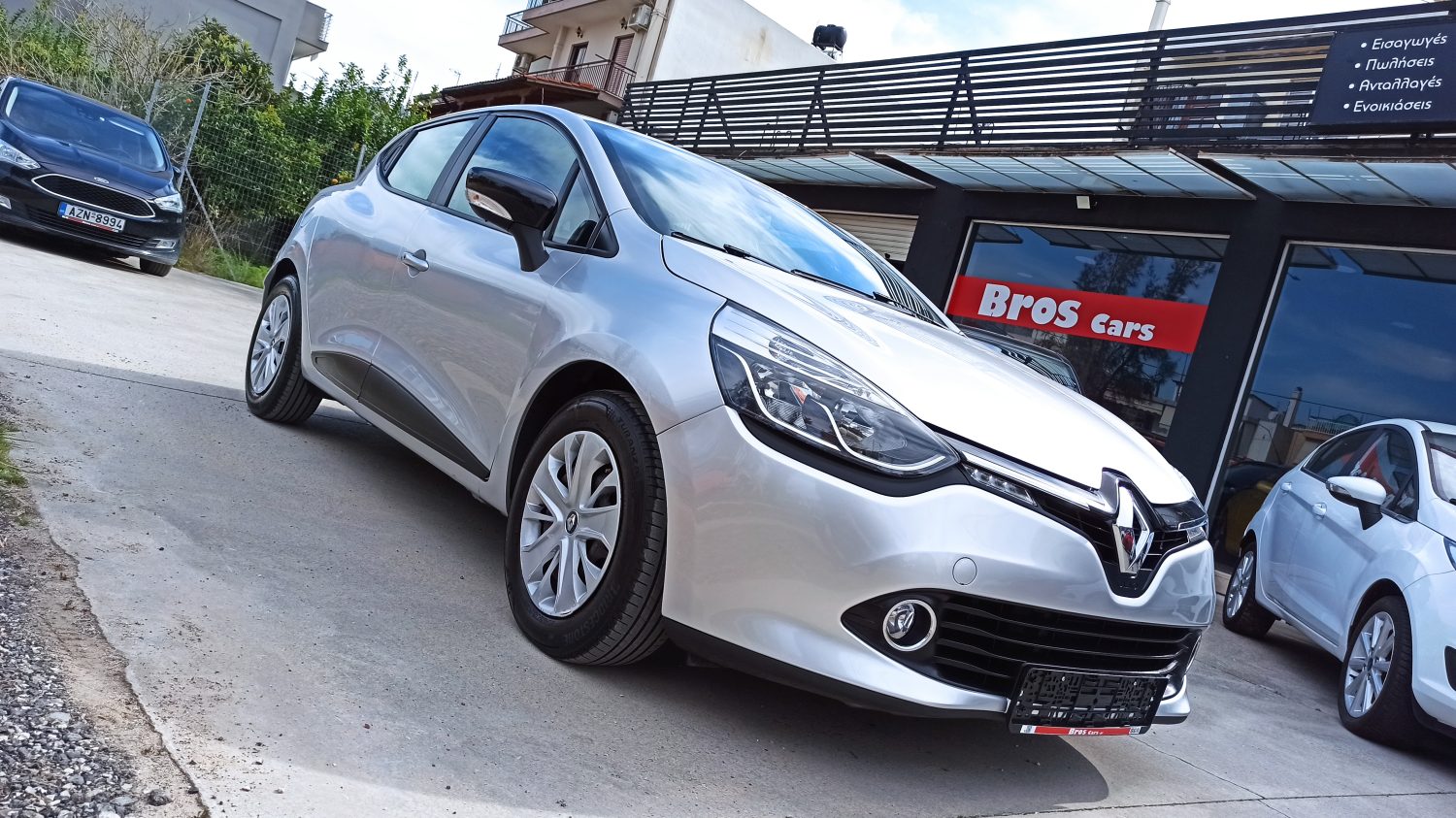 Renault Clio - Image 6