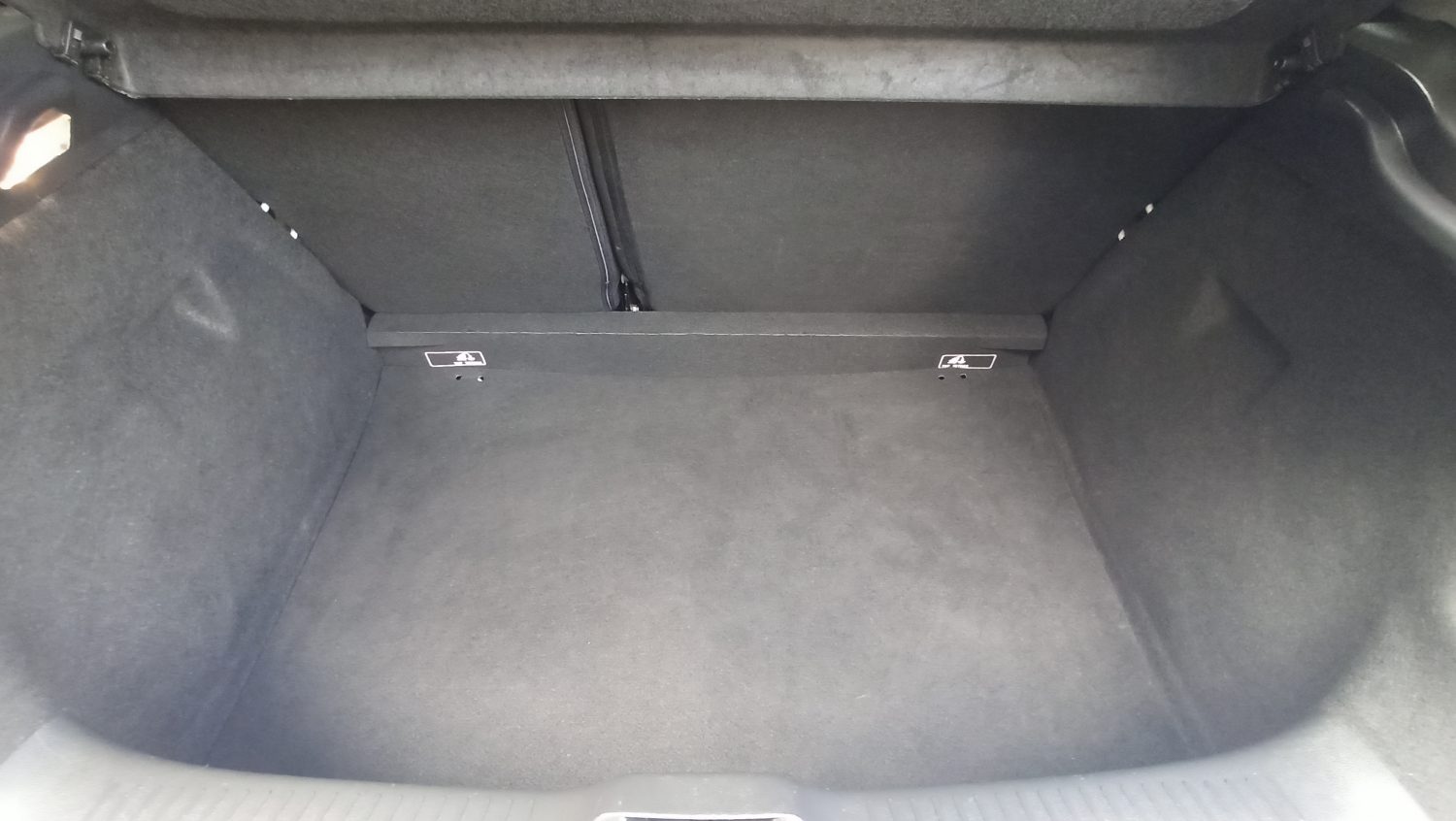 Renault Clio - Image 63