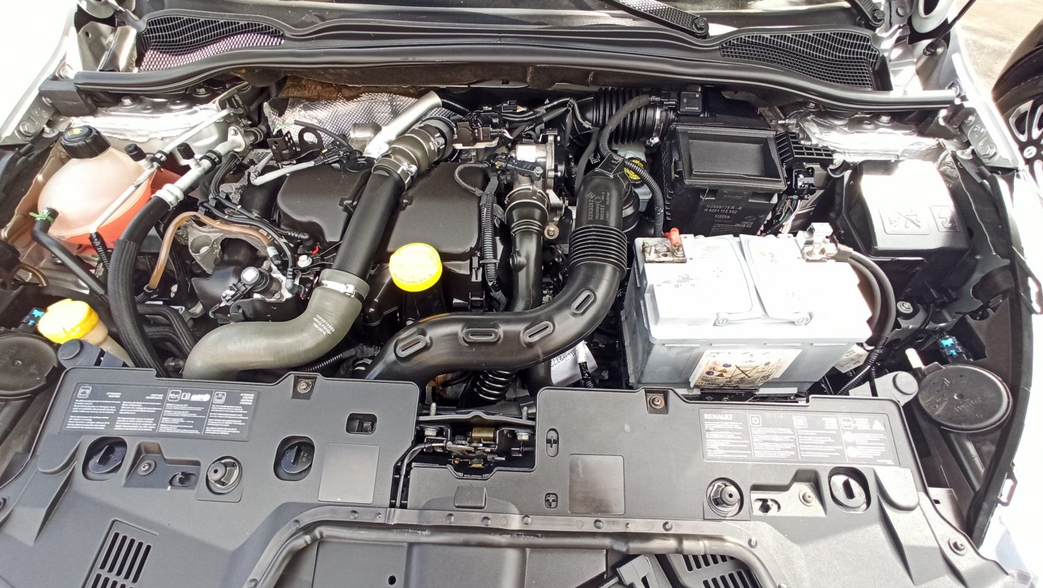 Renault Clio - Image 64