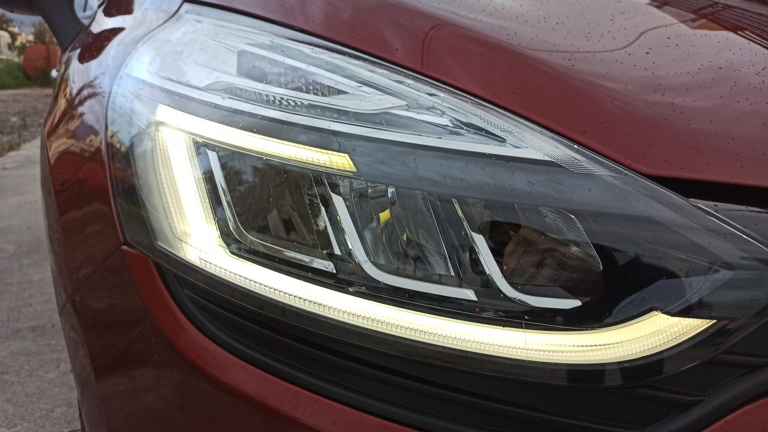 Renault Clio - Image 46