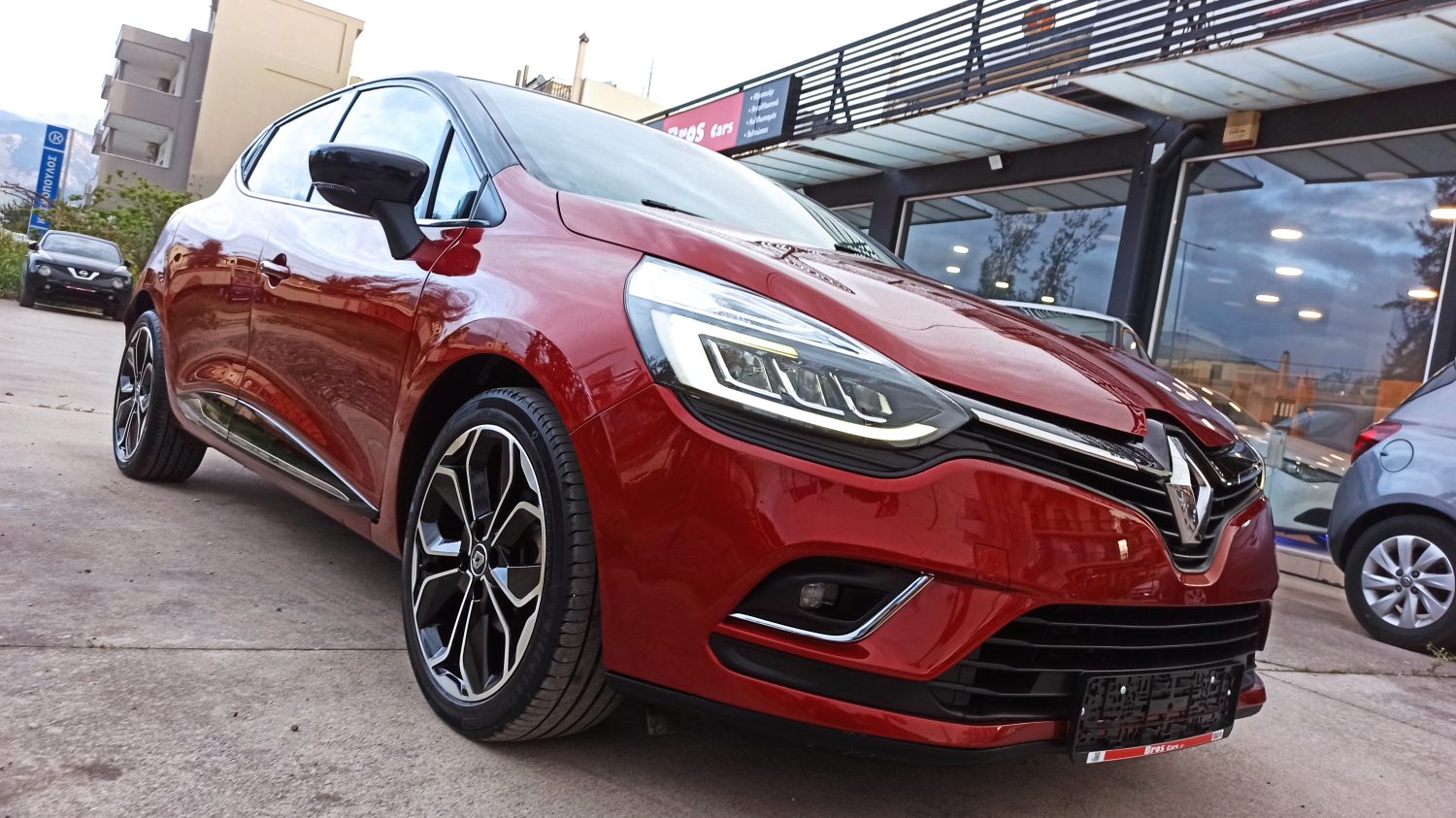 Renault Clio - Image 4