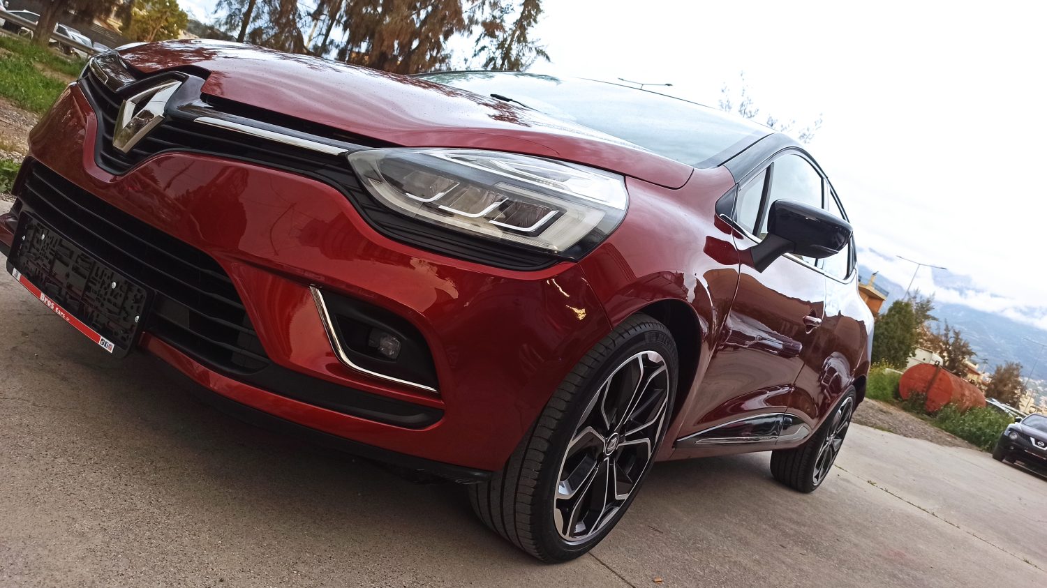 Renault Clio - Image 12