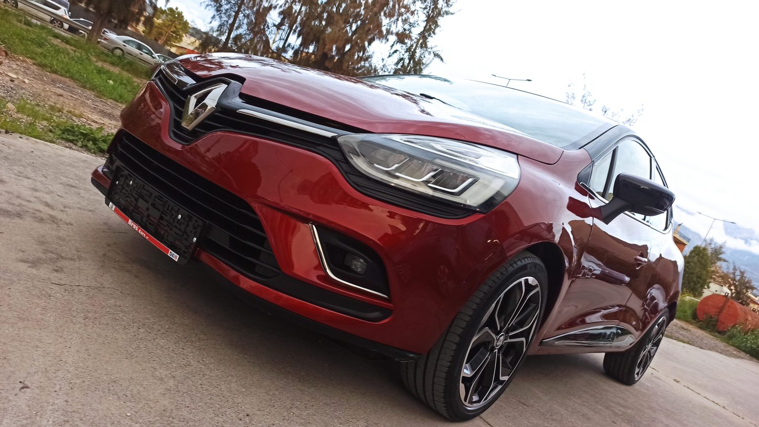 Renault Clio - Image 14