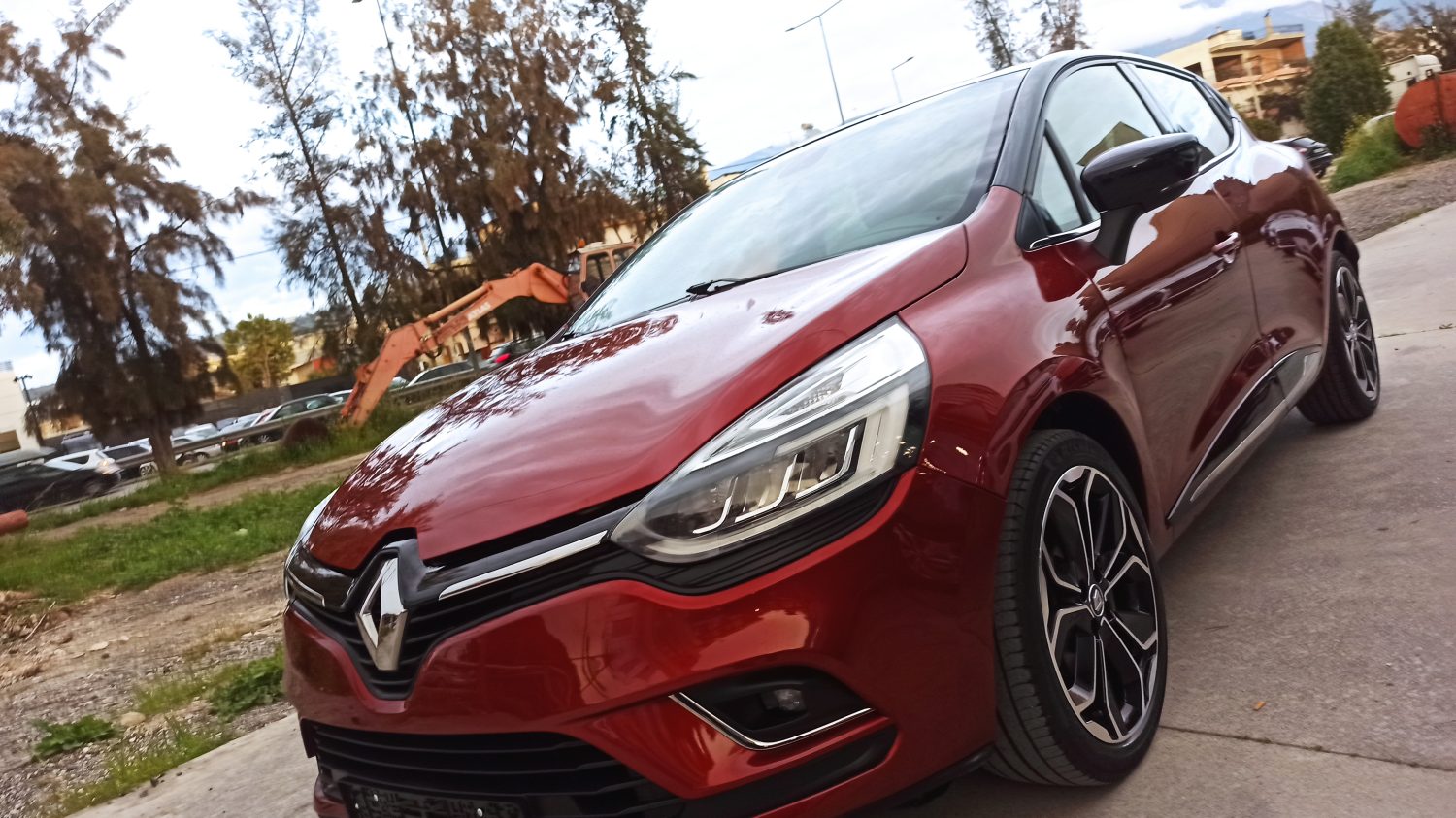 Renault Clio - Image 17