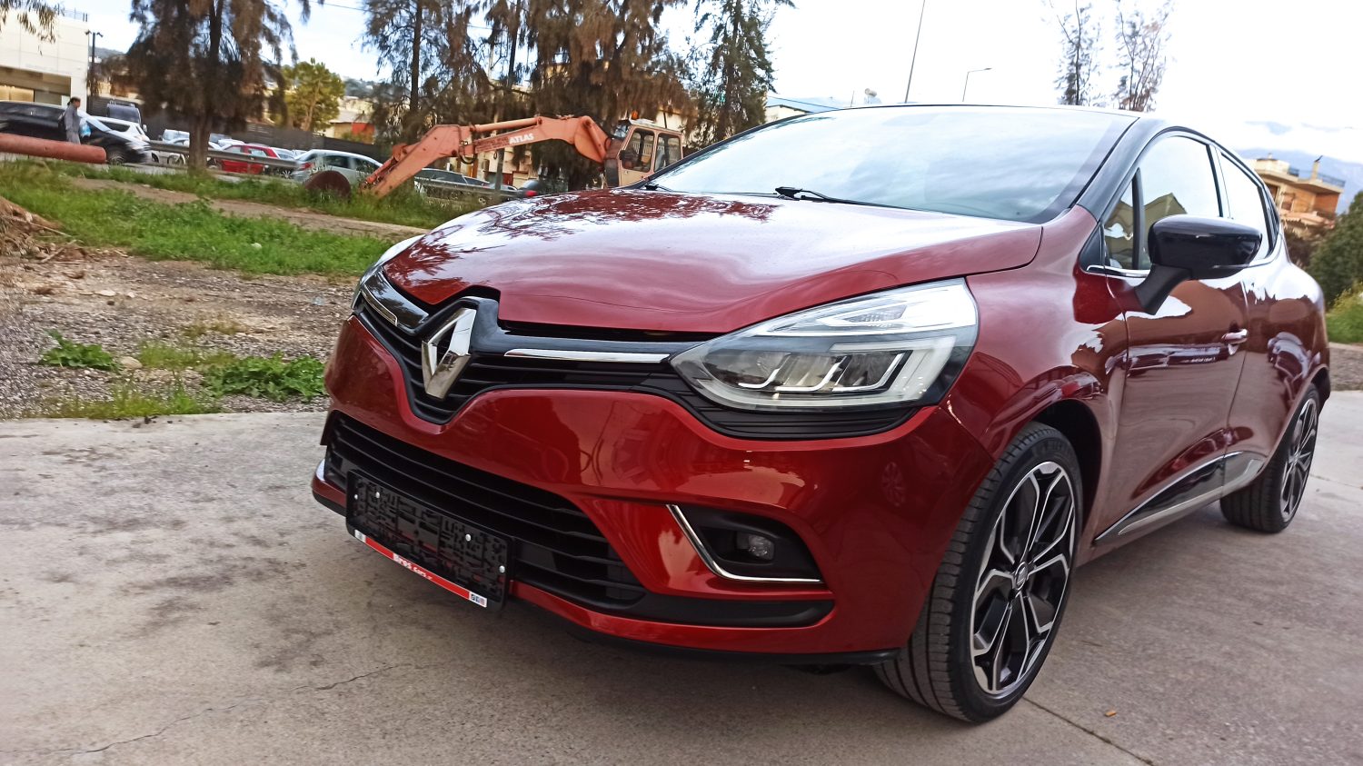 Renault Clio - Image 18