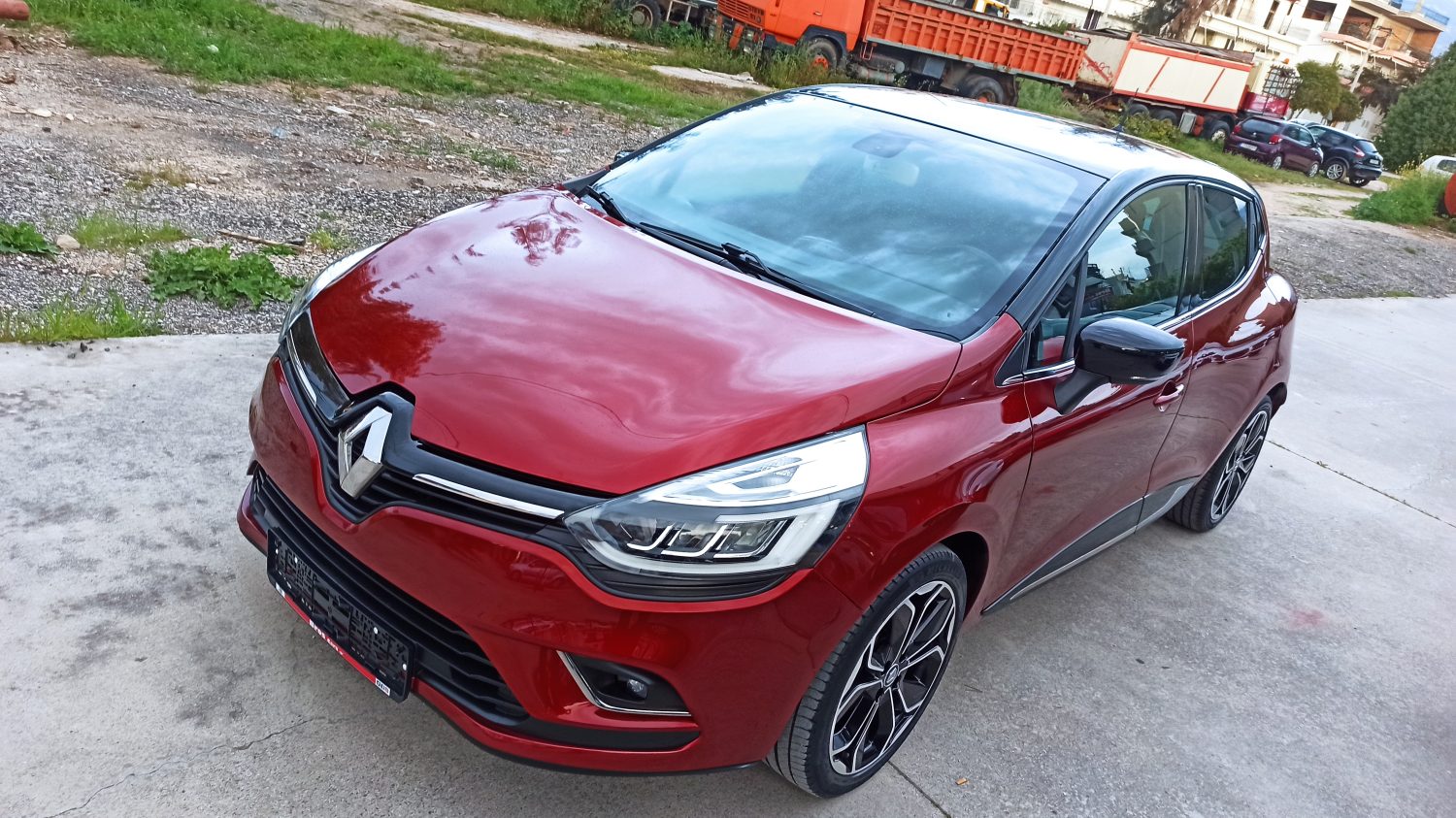 Renault Clio - Image 20