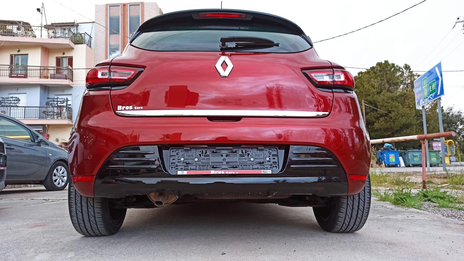 Renault Clio - Image 31