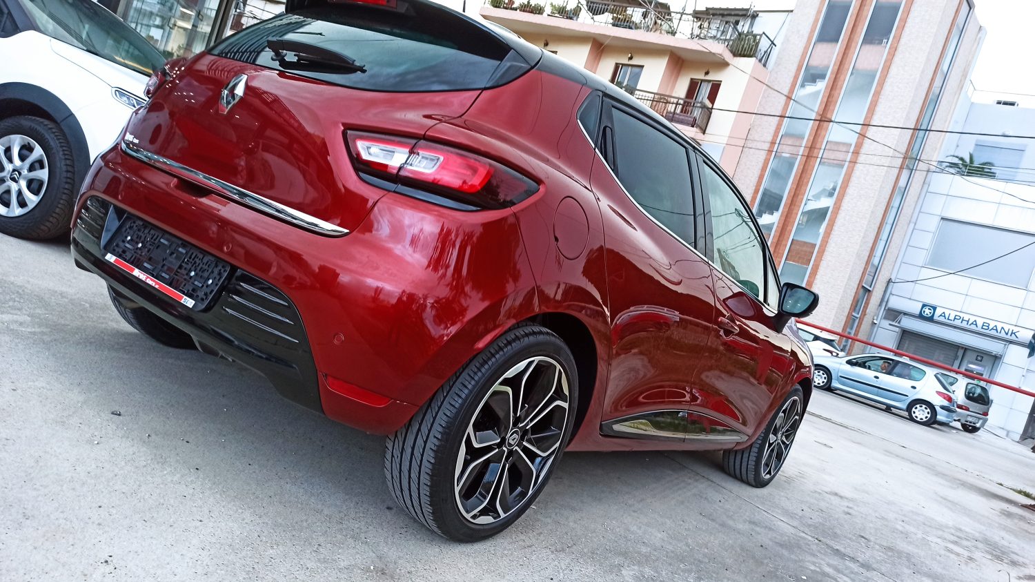 Renault Clio - Image 33
