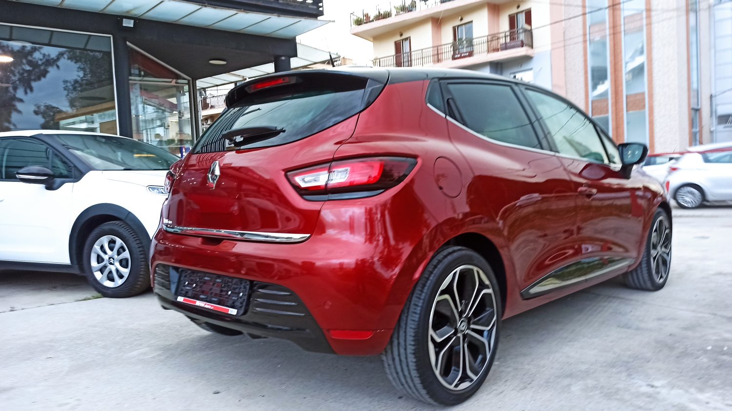 Renault Clio - Image 34