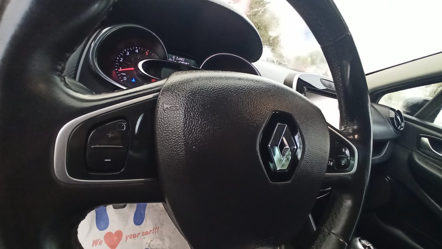 Renault Clio - Image 51