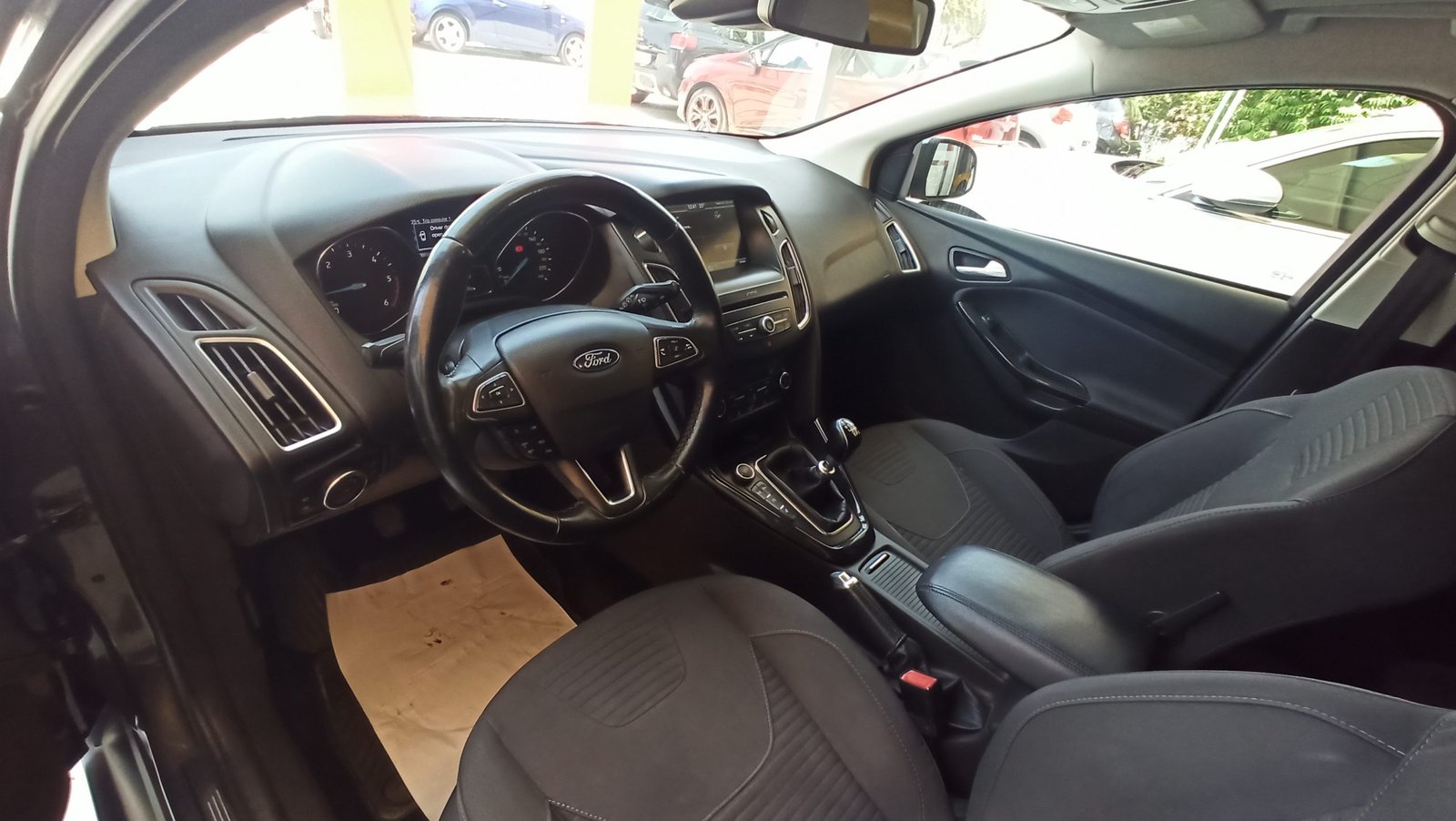 Ford Focus SW - Image 20