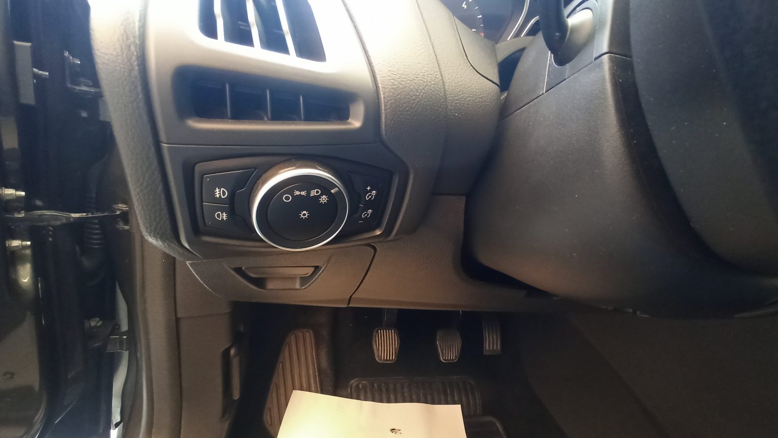 Ford Focus SW - Image 29