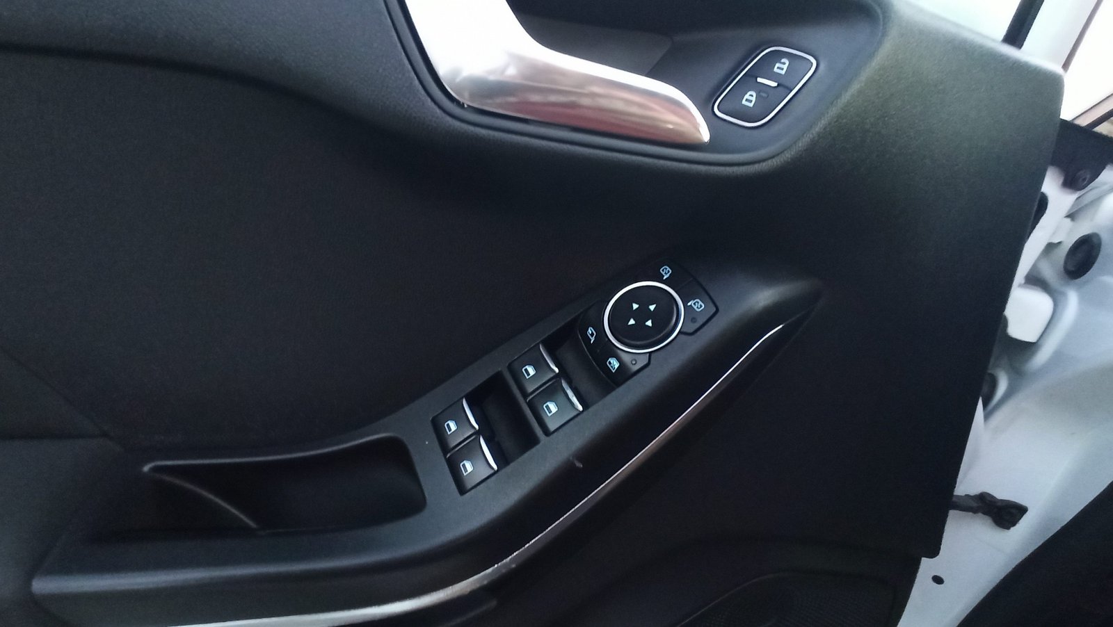 Ford Fiesta - Image 53