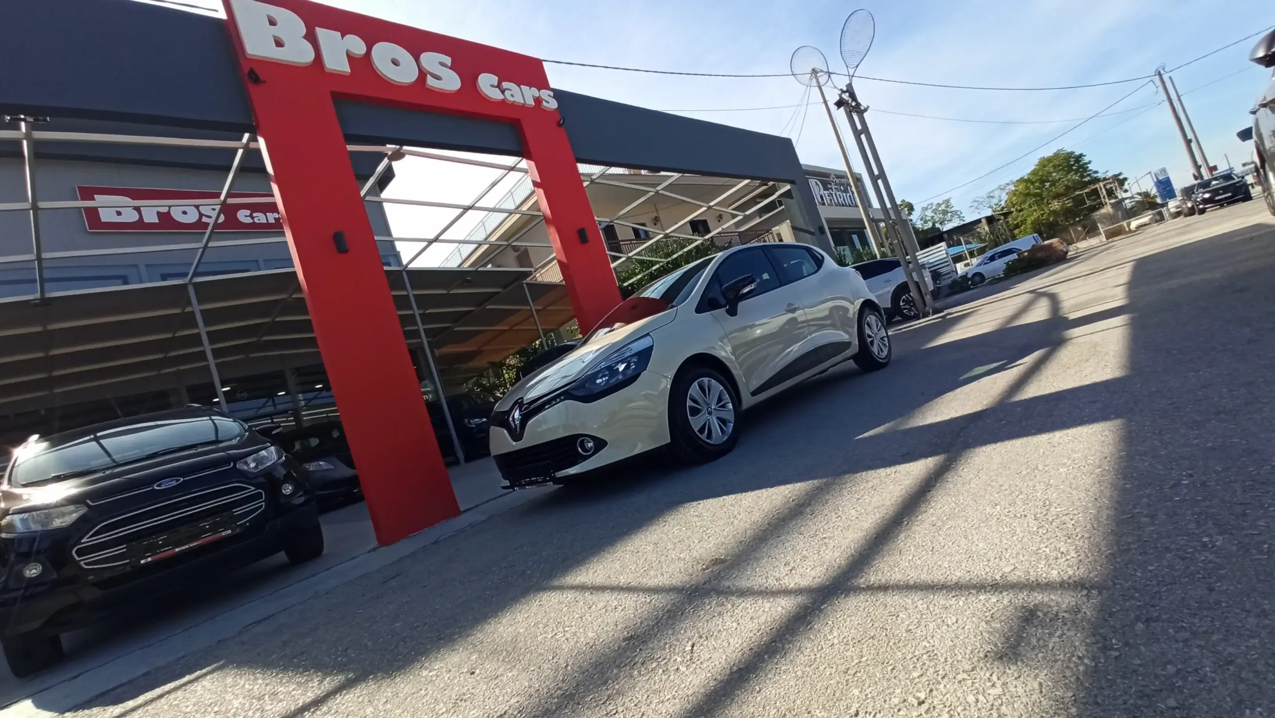 Renault Clio - Image 3