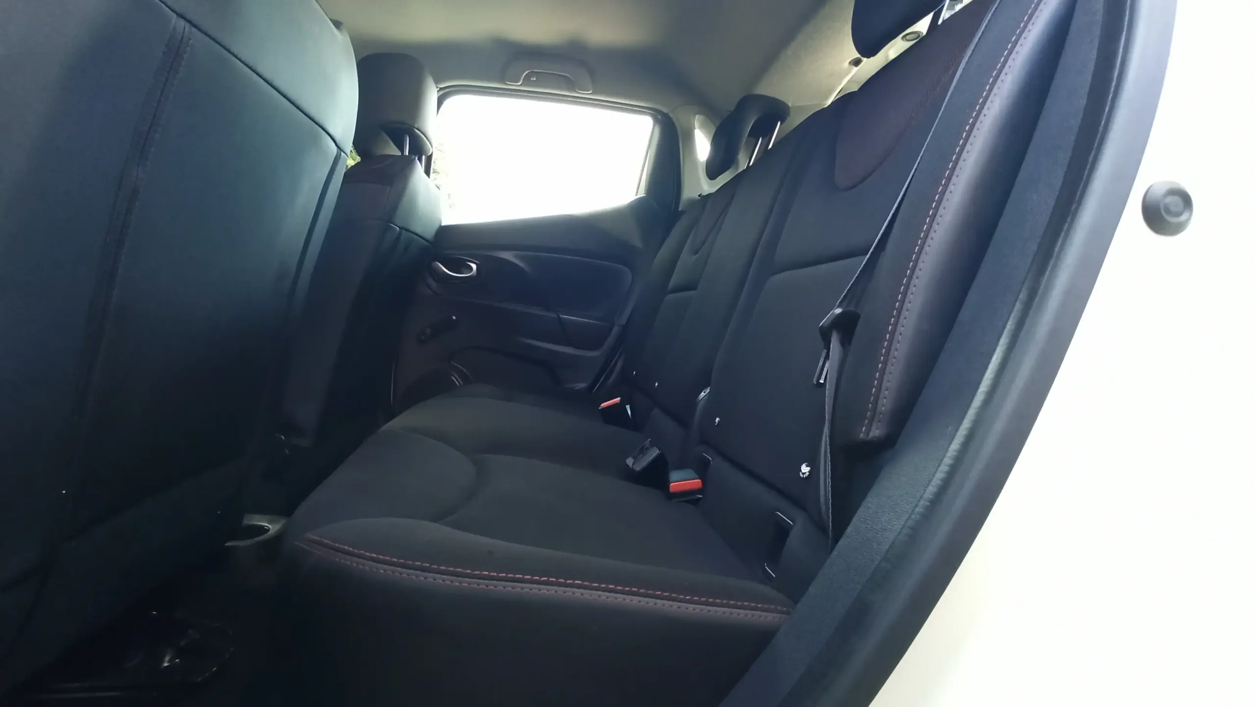 Renault Clio - Image 50